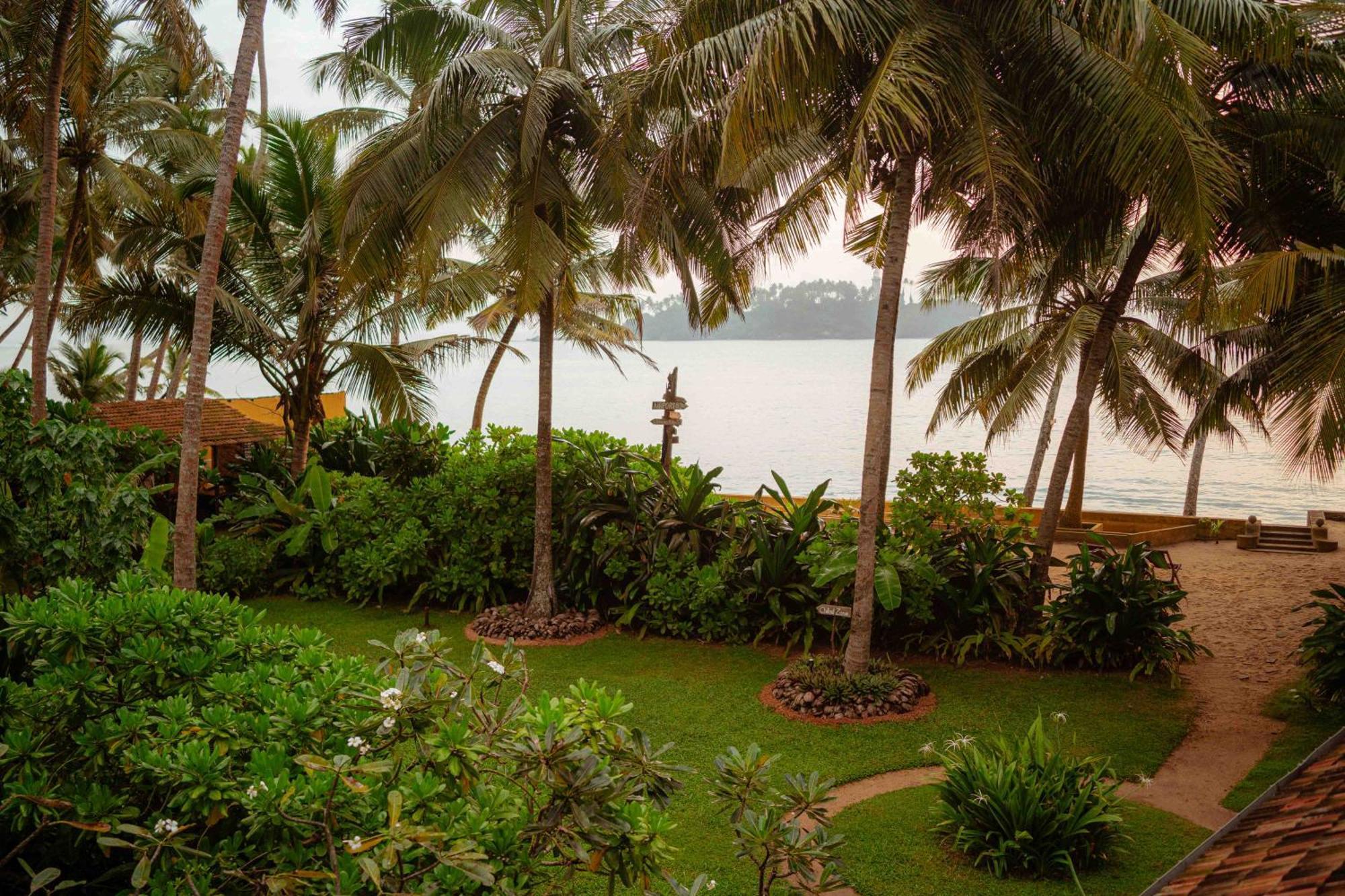 Amuura Beach Villa Beruwala Esterno foto